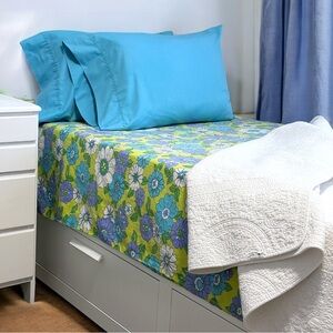 Vintage Fieldcrest "Felicity” Twin Sheet & Generic Pillow Case Set